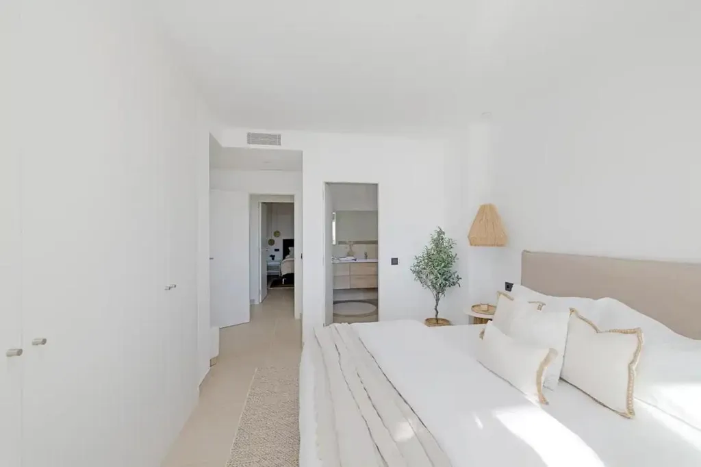 Magamistoad - Apartment with Pool in Casares Costa Golf