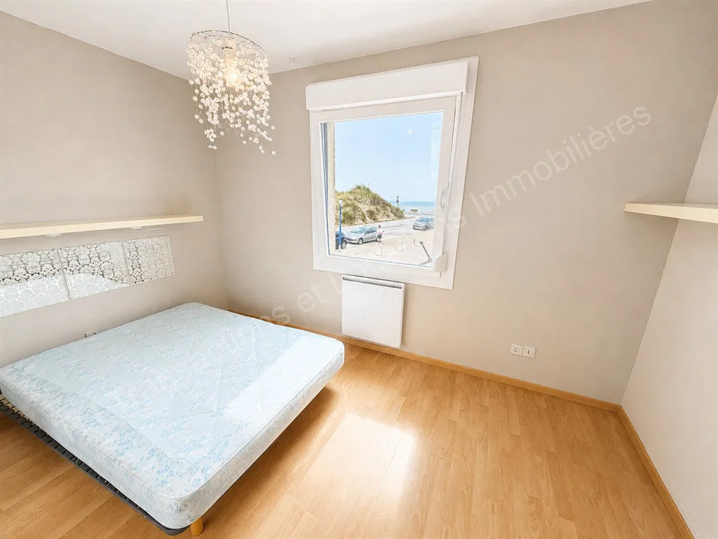 Chambres - Appartement T4 avec Vue Mer et Garage à Leffrinckoucke