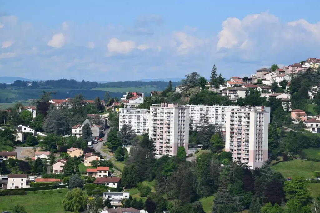 Apartment with Balcony and Views in Petite Ville