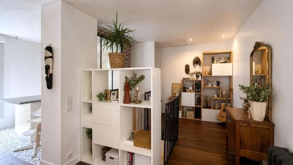 Duplex Apartment with Terrace in Longjumeau