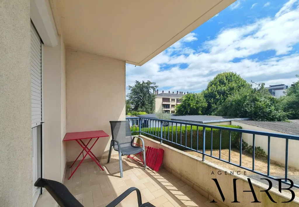 Rõdu - Student Flat with Balcony in Angers