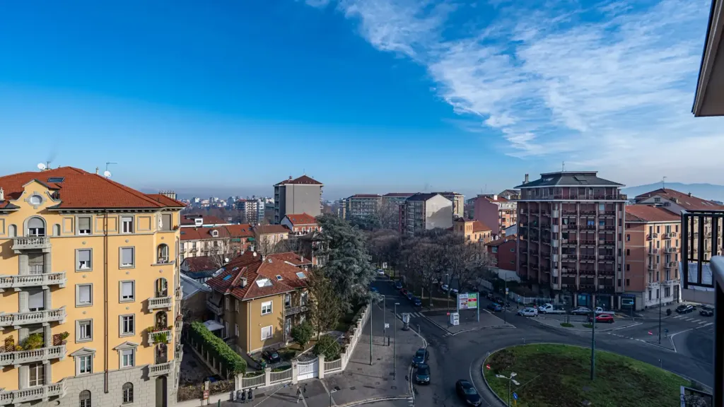 Balcon - Panoramic Apartment with Balcony in Turin