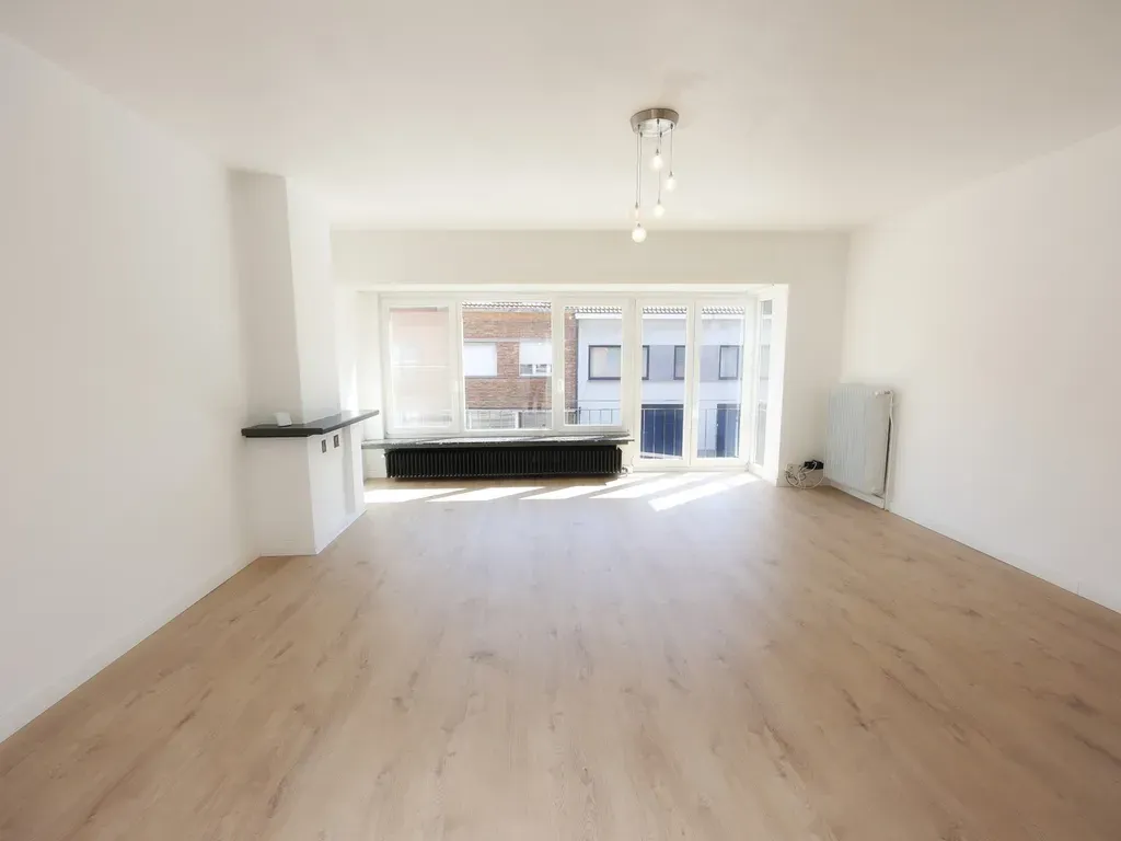 Séjour - Appartement Lumineux avec Terrasse à Oostende
