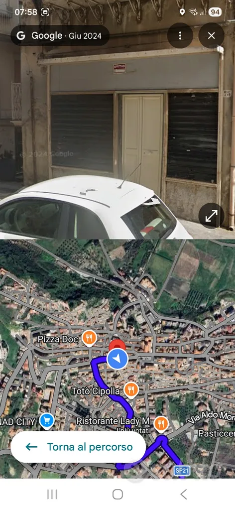 Single House with Balcony on Via Roma