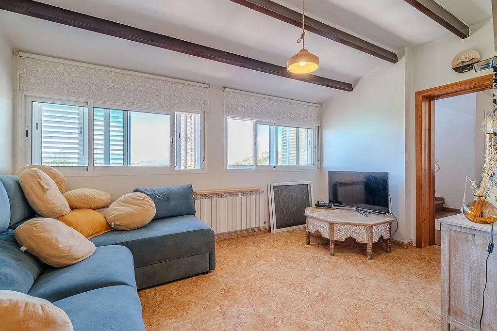 Elutuba - Chalet with Pool and Terrace in Abrera
