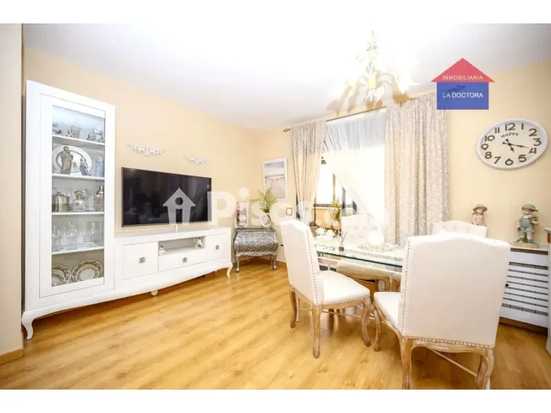 Salle à manger - Spacious Apartment with Terrace in Navalcarnero