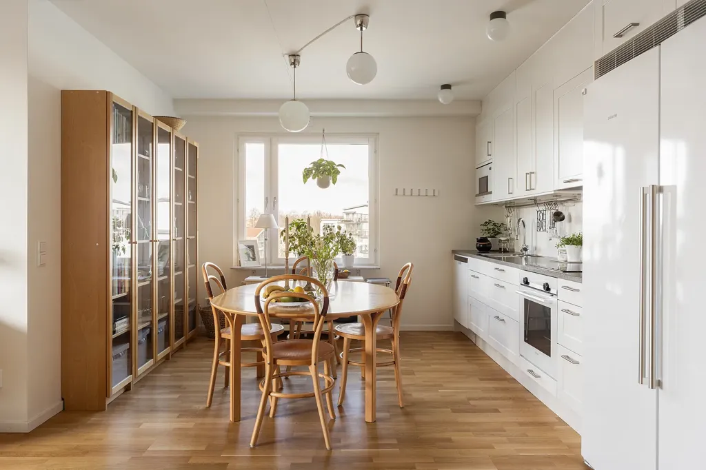 Söögituba - Corner Flat with Panoramic View in Lund
