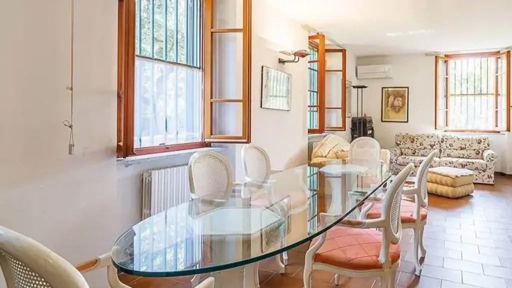 Söögituba - Villa with Pool in Forte Dei Marmi