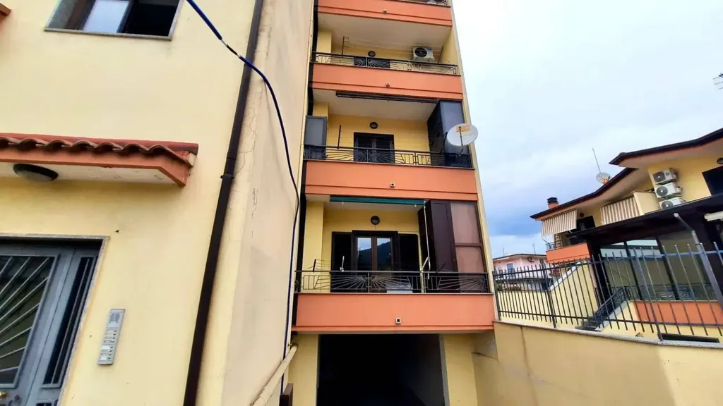 Extérieur - Armed Trilocale with Balcony in Santa Maria a Vico