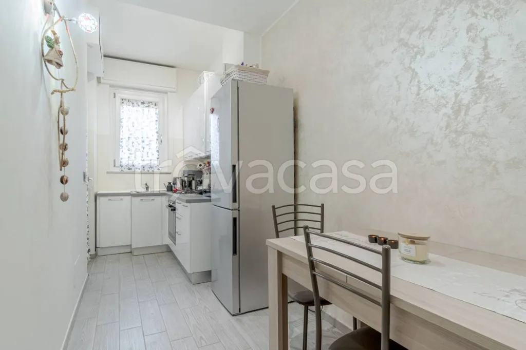 Söögituba - Rusticated Flat with Balcony in Torino