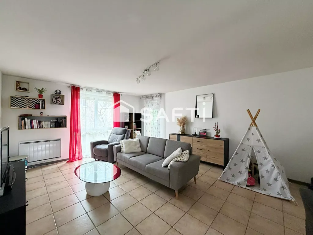 Elutuba - Modernised Apartment with Balcony in Aucamville