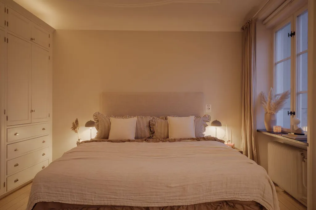 Bedrooms - 20s Flats with Slottsparken View in Malmö