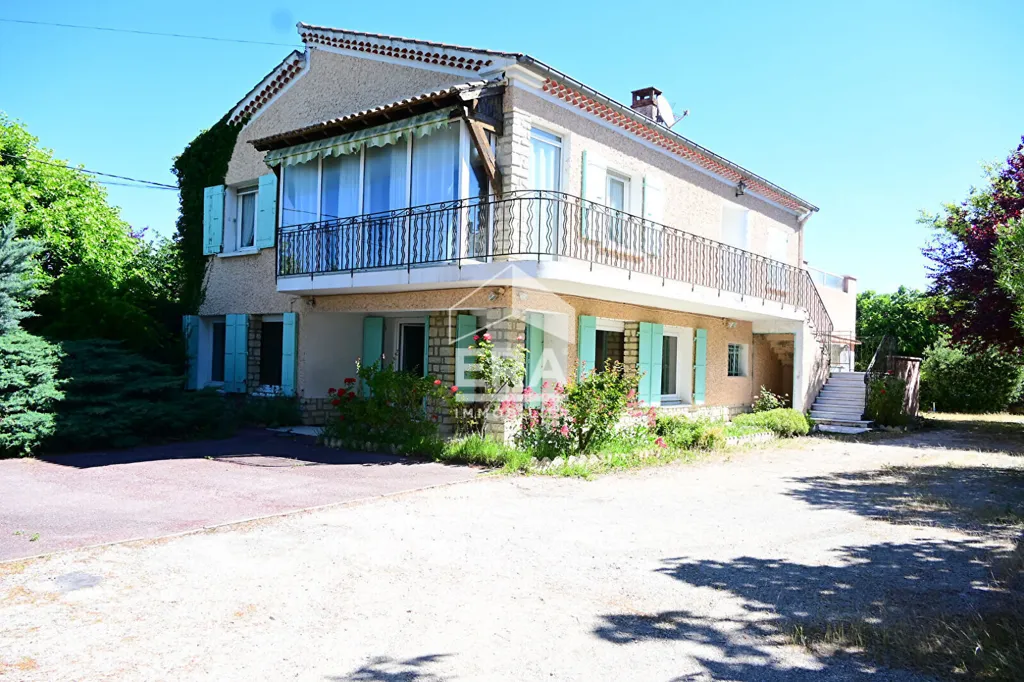 Extérieur - Maison Provençale avec Piscine à Aubignan