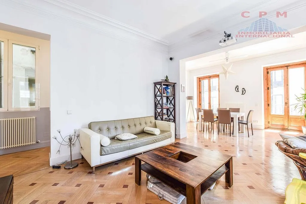 Séjour - Reformed Apartment with Balcony in Chueca