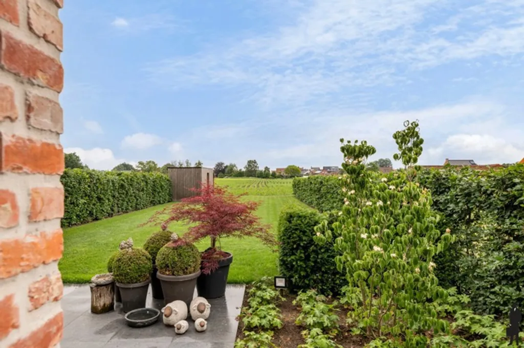 Jardin - Maison Énergétique avec Terrasse et 3 Chambres