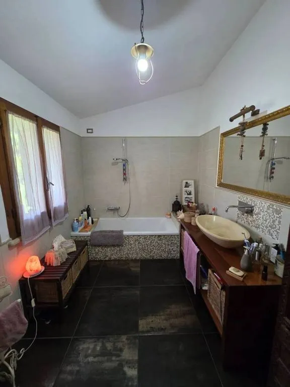 Bagni - Rustic Villa with Sea Access in Pietrasanta