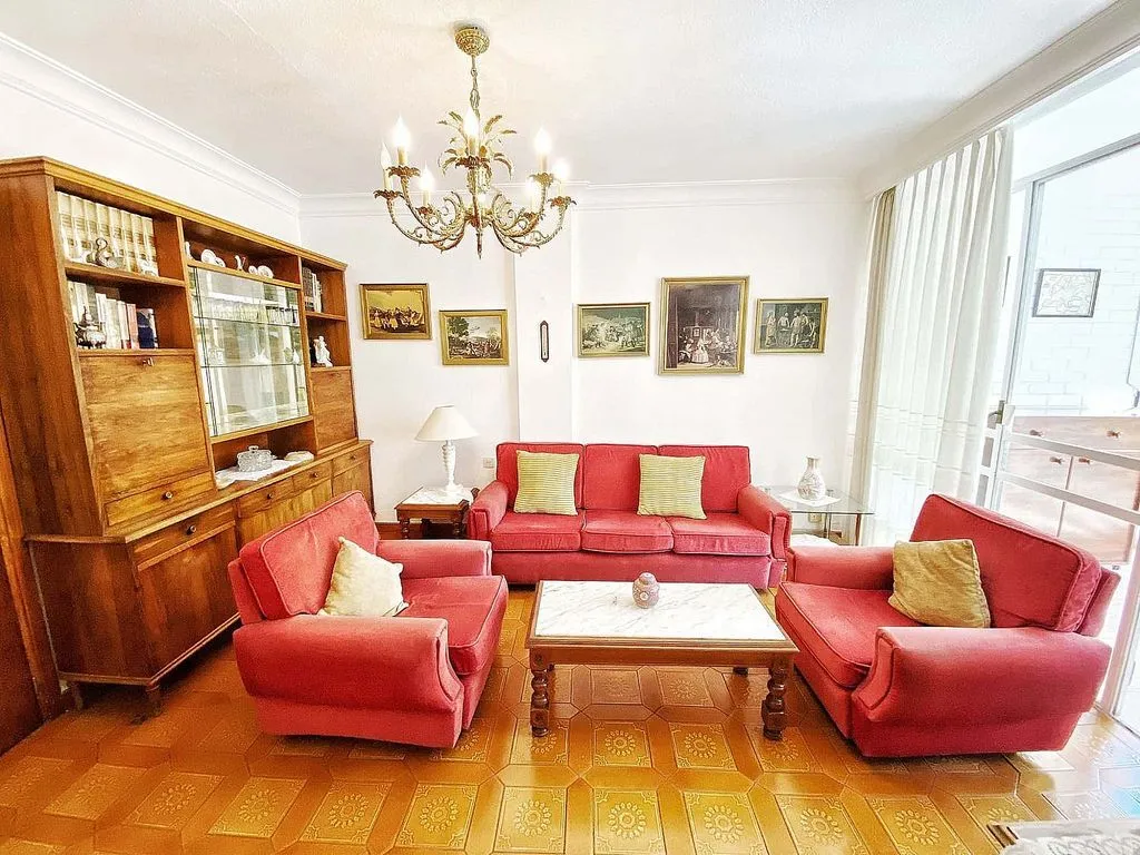 Séjour - Renovated Apartment in Aluche, Madrid