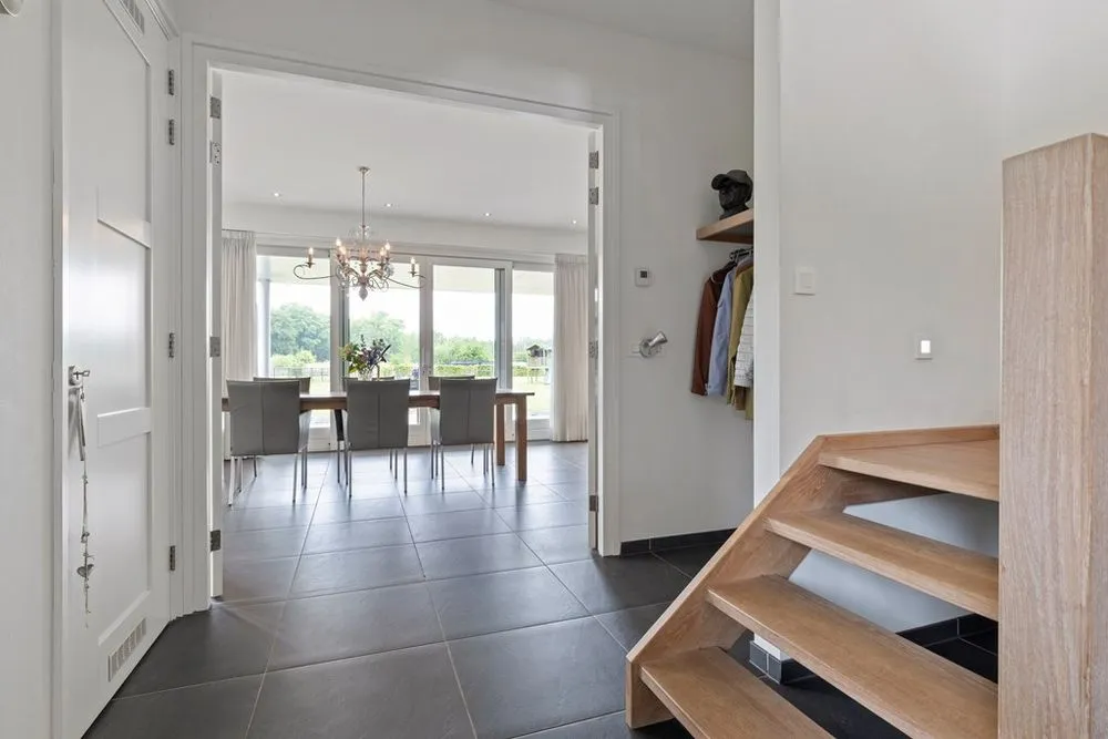 Esik - Eco-Friendly Villa with Solar Panels in Venlo