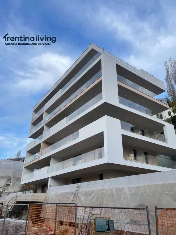 Exterior - Luxury Flat with Terraced View in Trento