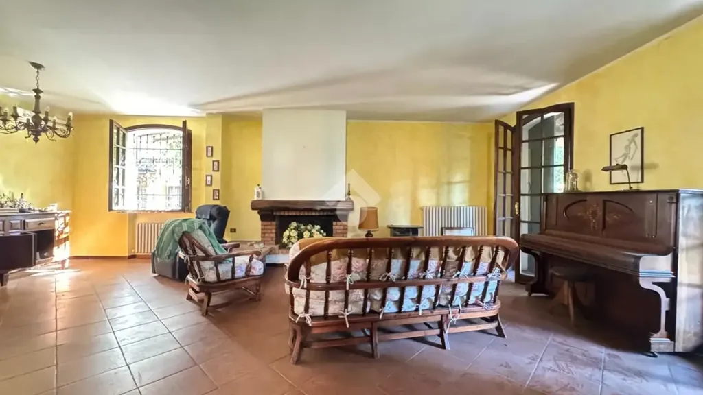 Elutuba - Traditional Villa with Garden in Rubiera
