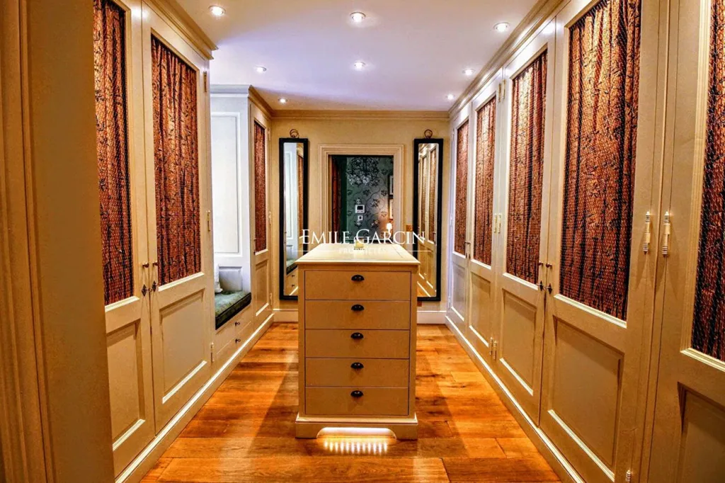 closet_dressing