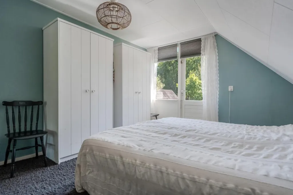 Chambres - Characterful Bungalow with Garden in Hasselt