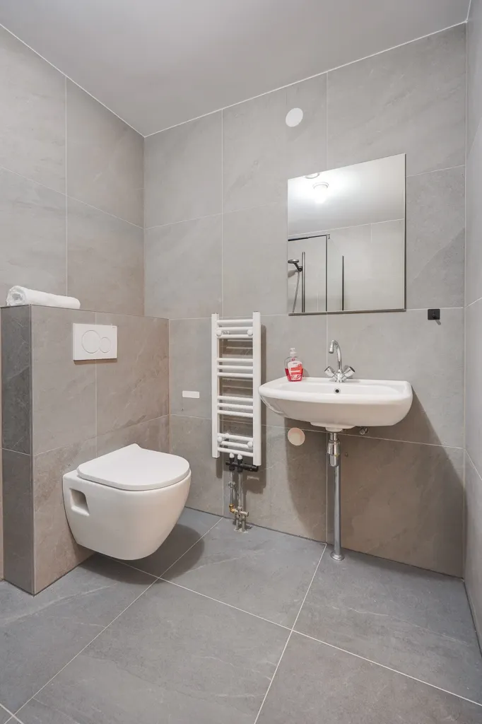 Bathrooms - Maisonette with Terrace in Transvaalkwartier