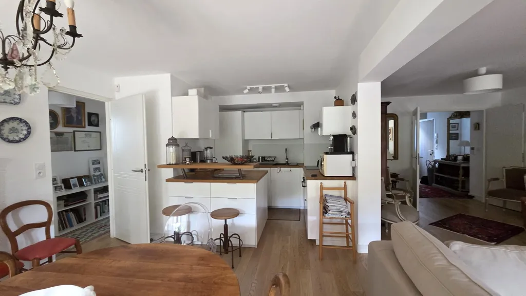 Cuisine - Appartement Rénové avec Jardin à La Baule