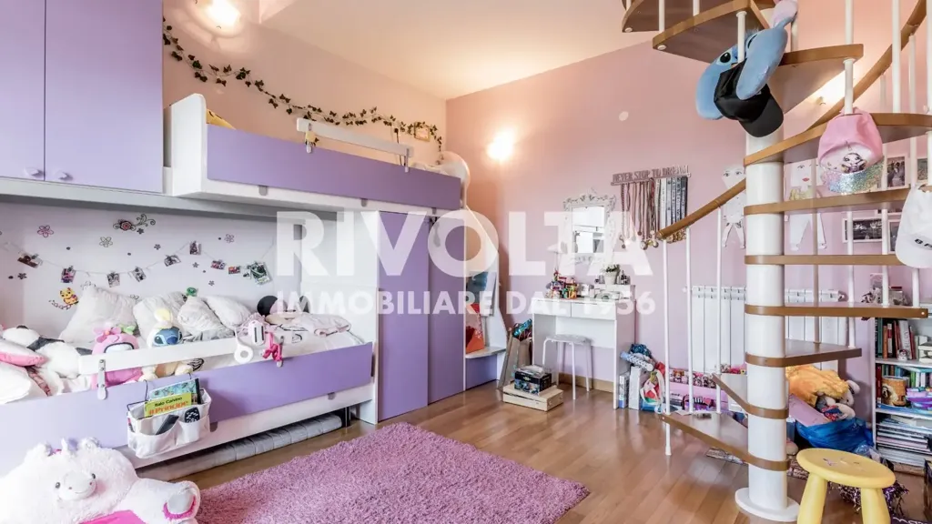 Chambres - Terraced Villa with Panoramic Terrace in Guidonia Montecelio