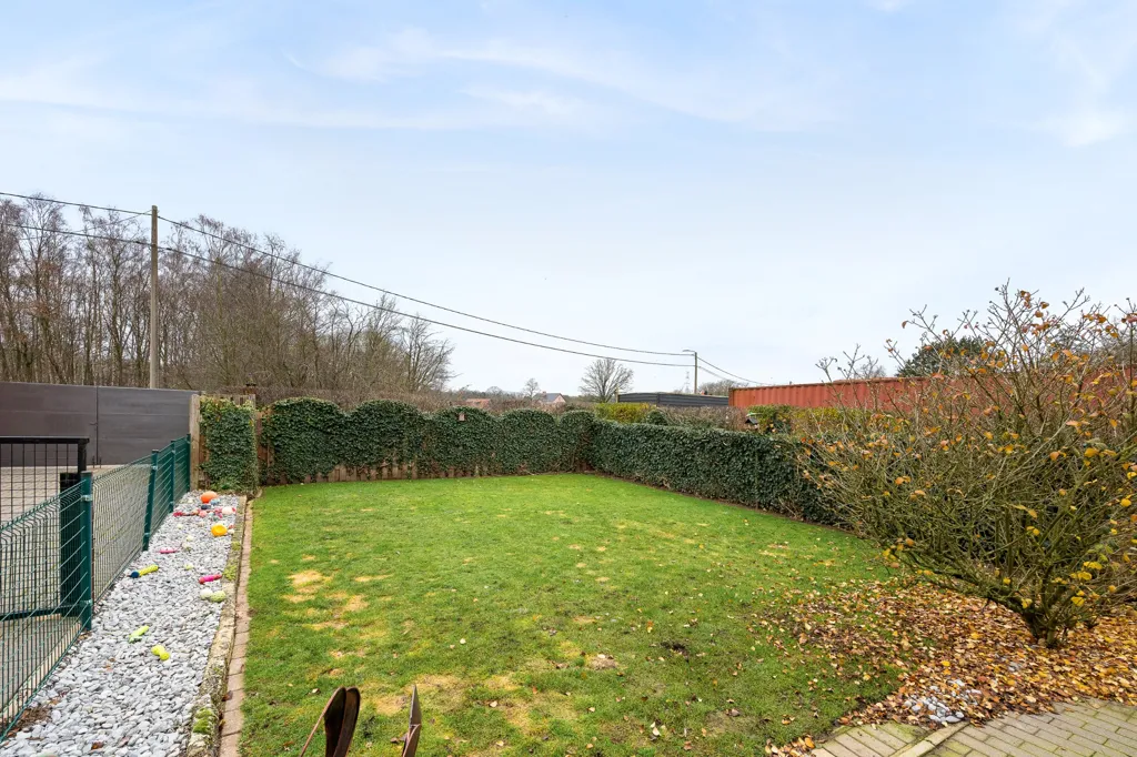 Aed - Half-Open Building with Large Garden in Lummen