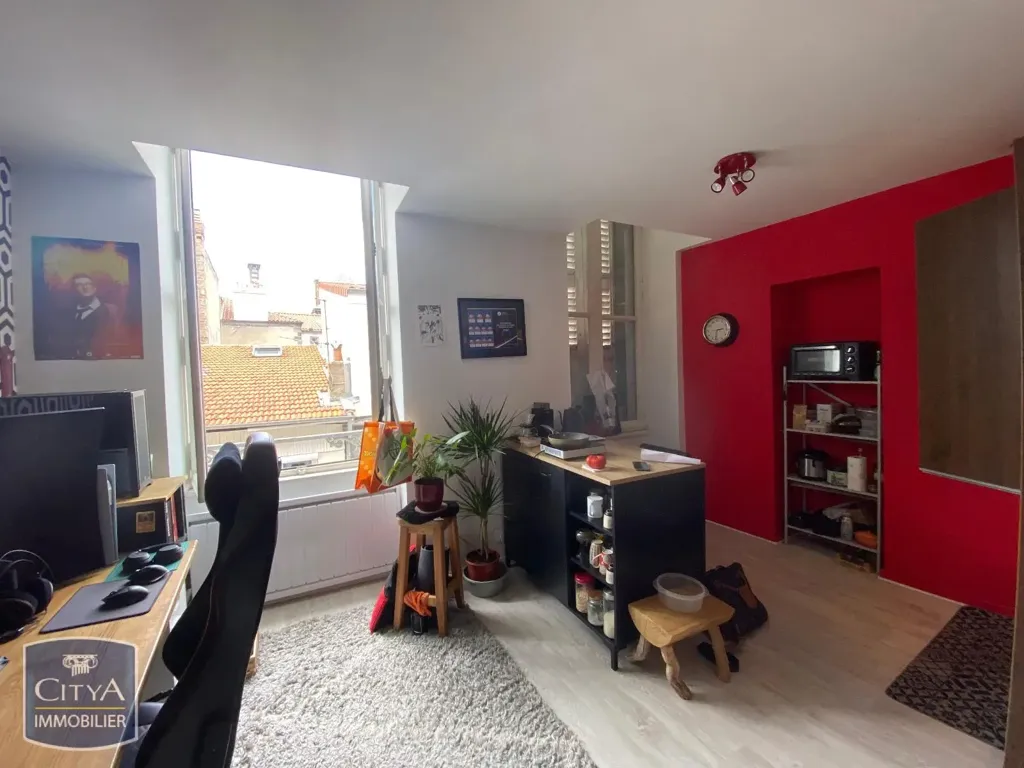 Séjour - Appartement 1 Pièce dans le Centre Historique de Clermont-Ferrand