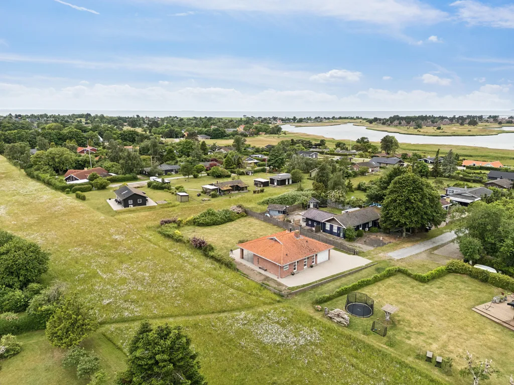 Aerial - 1979 Summerhouse with Garden in Karrebæksminde