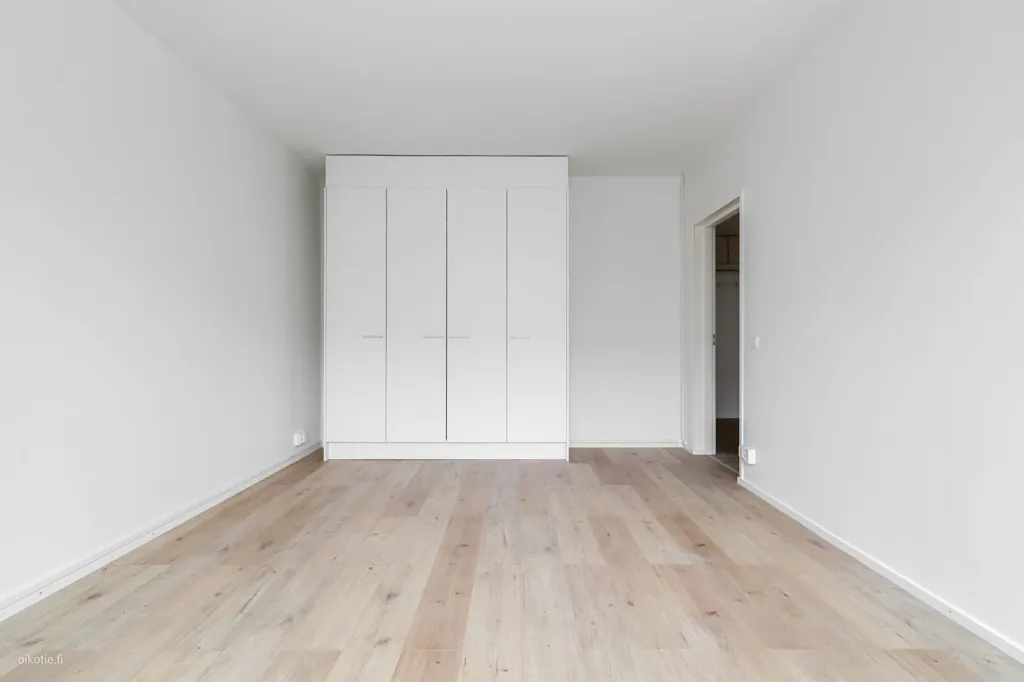 Pièces - Modernised Flat with Balcony in Kallio, Helsinki