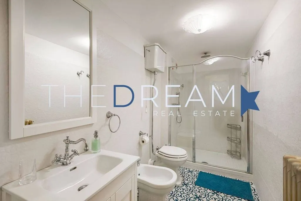 Bagni - 5-Bedroom Flat in Historic Building, Lucca