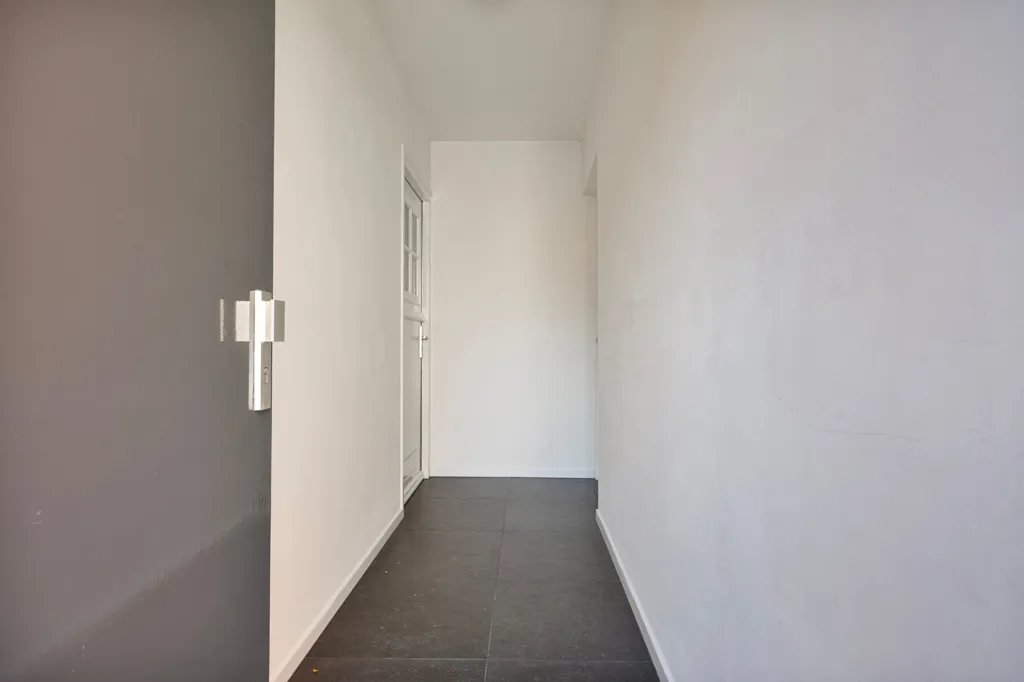Entrée - Modern Ground Floor Flat with Terrace in Oss