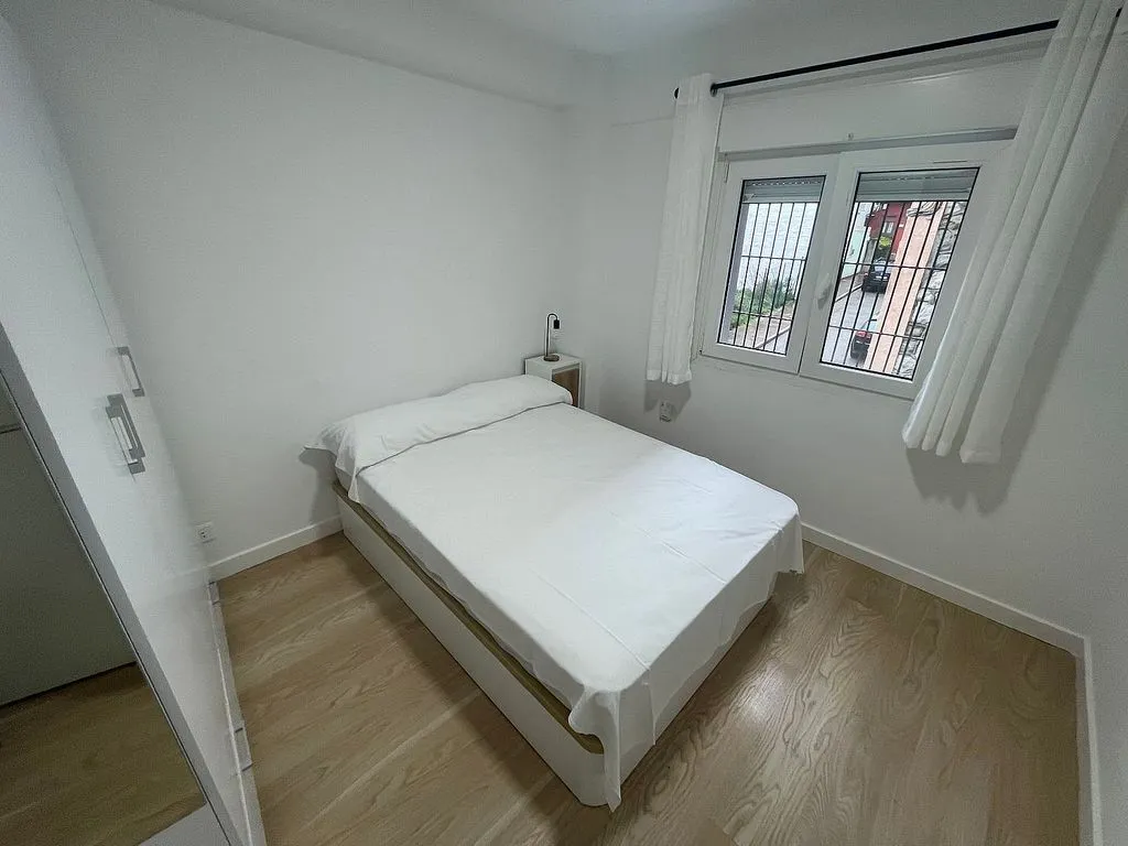 Chambres - Furnished Flat with Elevator in Santander