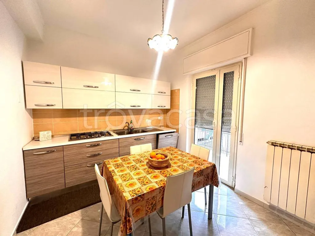 Salle à manger - Modernised Apartment with Balcony in Maddaloni