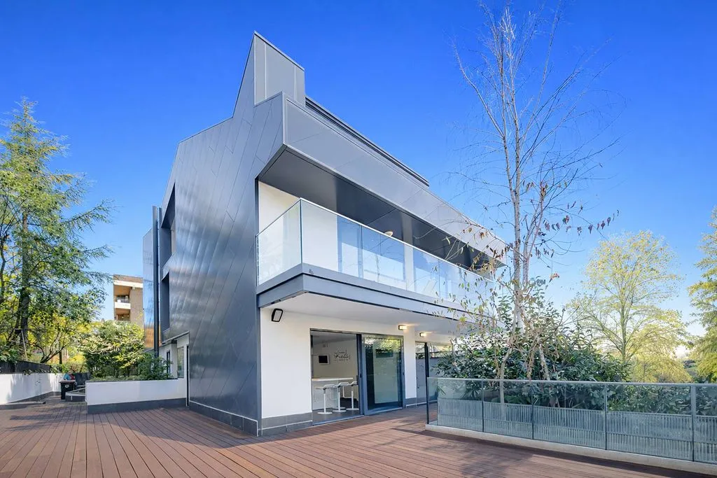 Rõdu - Luxury Villa with Pool in Chamartín, Madrid