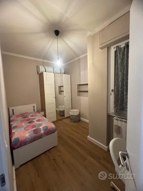 Bedrooms - Rented Single Rooms in Statuto, Turin
