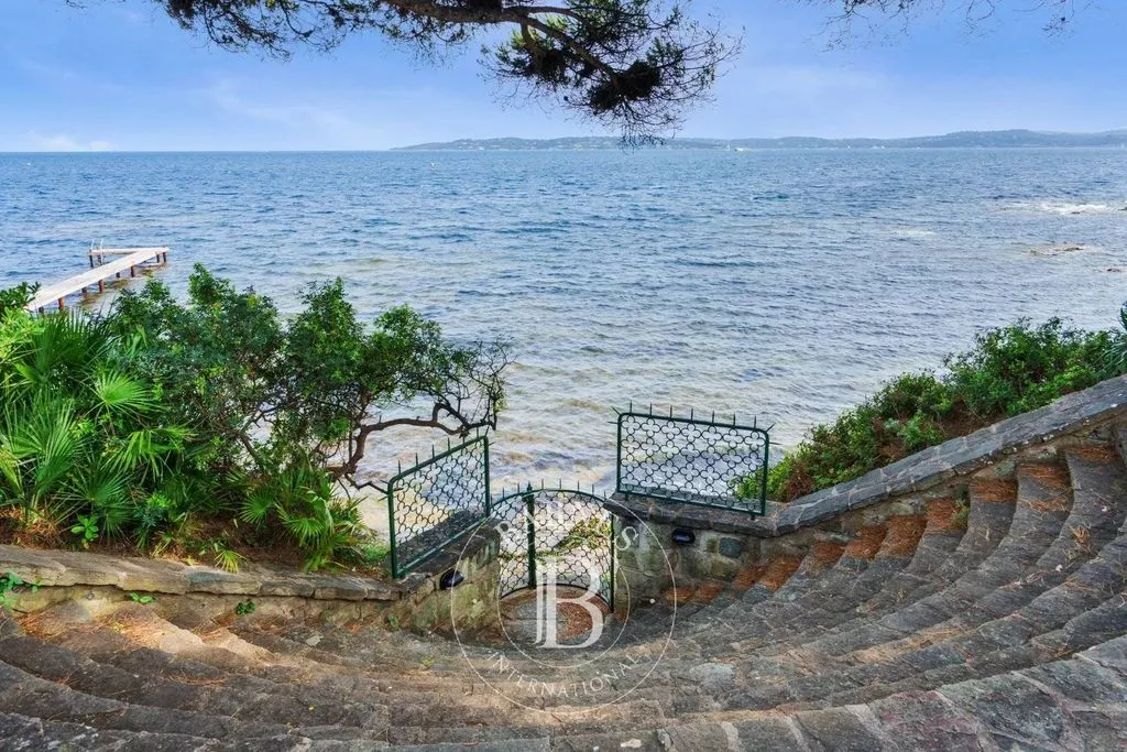 Terrasse - Villa Luxe avec Plage Privée à Sainte-Maxime