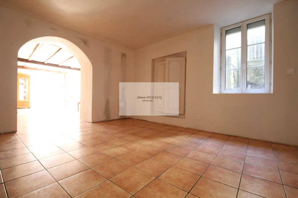 Toad - Six-Bedroom House in St-Affrique Centre