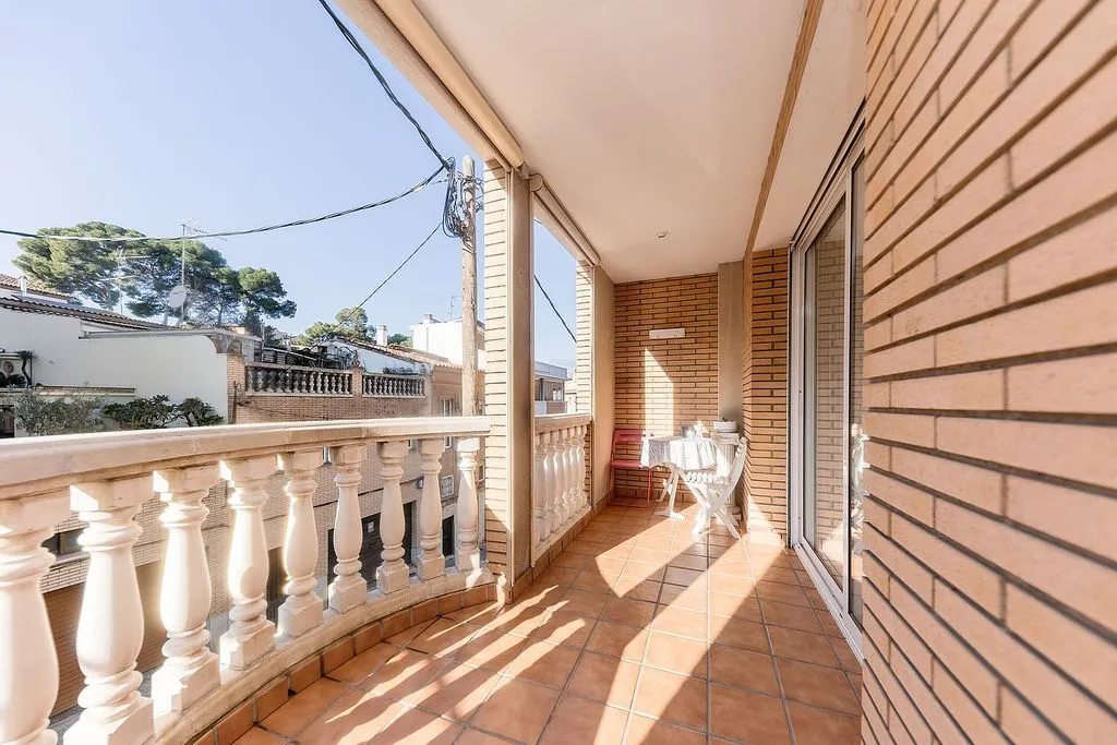 balcony
