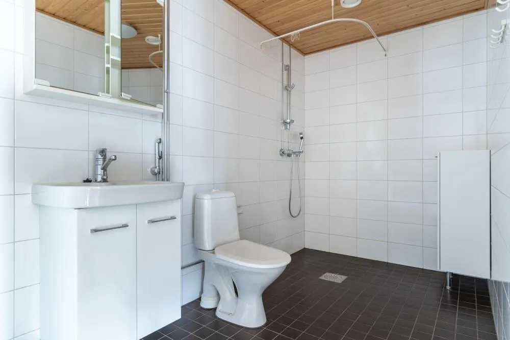 Bagni - Bright Apartment with Balcony in Leppävaara, Espoo