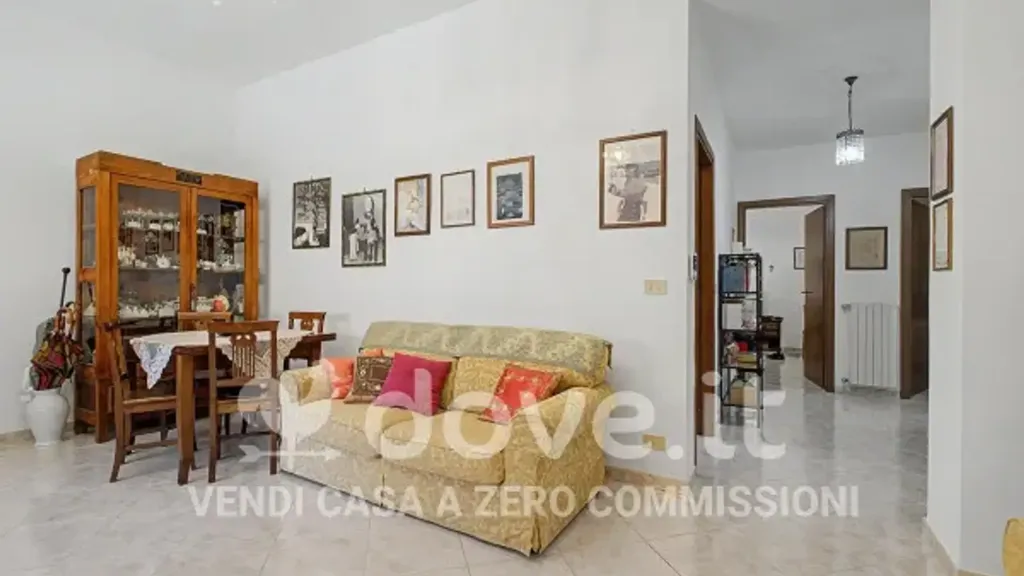 Séjour - Ground Floor Apartment with Garden in Pescara