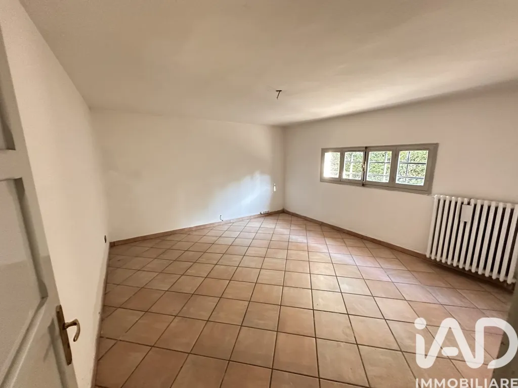 Pièces - Rustic Villa with Garden in Finale Emilia