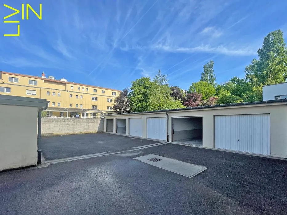 Extérieur - Garage à Louer au Centre de Luxembourg