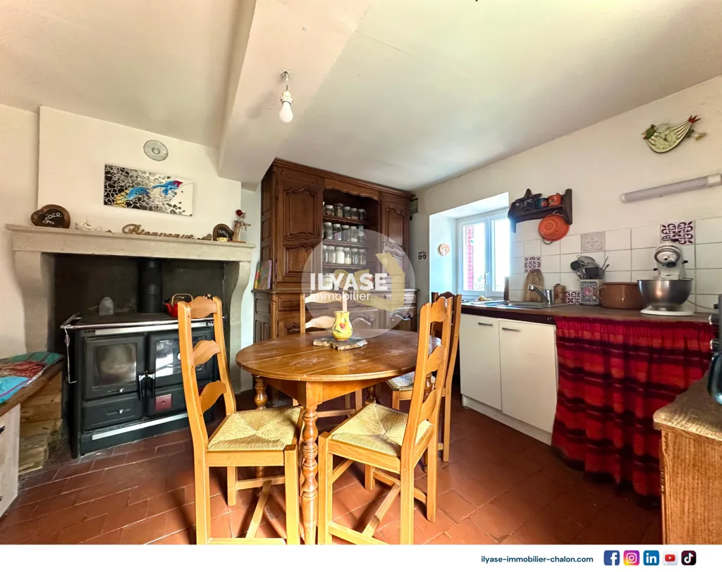 Söögituba - Charming House with Garden in Jully-lès-Buxy