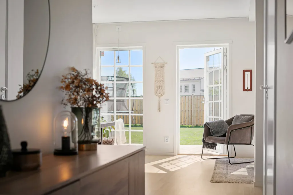 Hallway - Modern Bungalow with Garden in Säljan