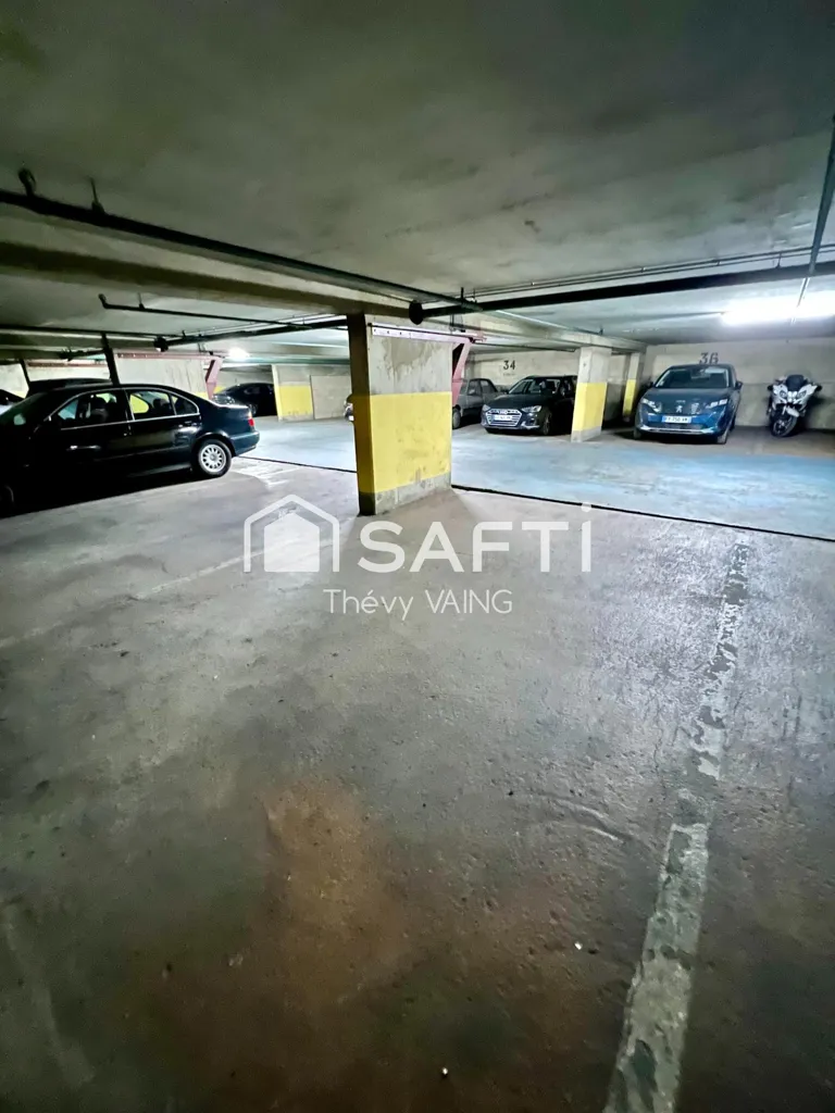 Garaaž - Secure Parking Space in Paris 10th