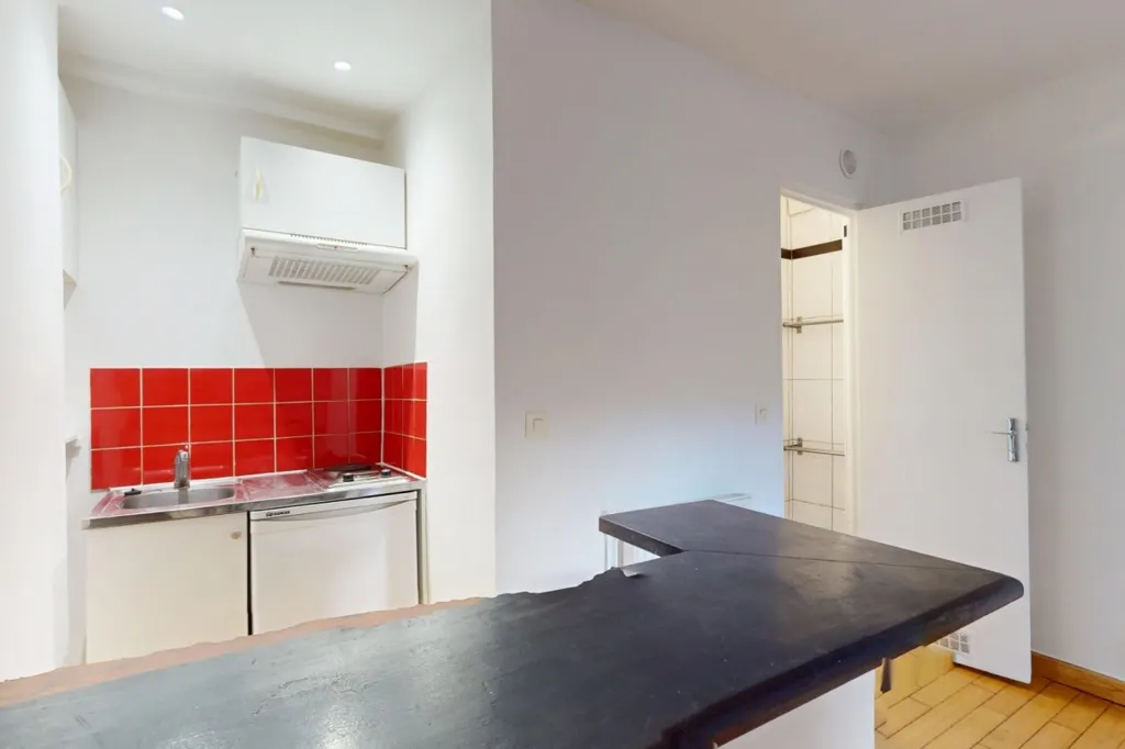 Köök - Studio Apartment with Courtyard View in Paris 14th